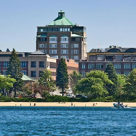 Park Place Hotel & Conference Center Traverse City Exterior photo