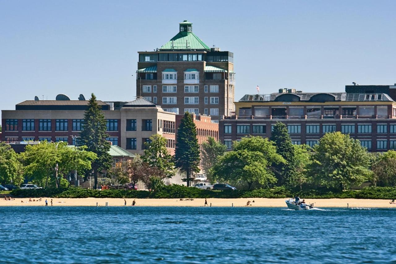 Park Place Hotel & Conference Center Traverse City Exterior photo